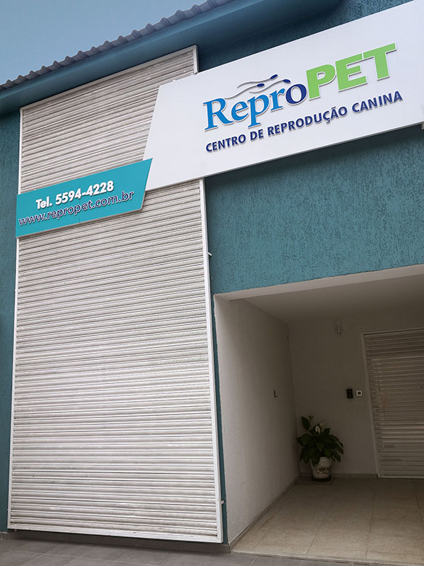 Fachada do Centro de Reprodução Canina ReproPET